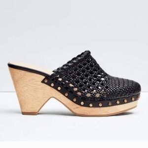 Veronica Beard Hardie Woven Leather Clogs Black Size 10